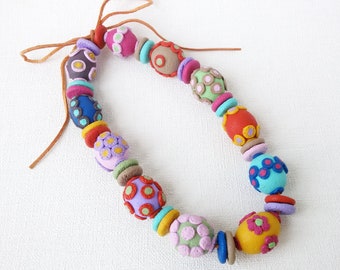 summer necklace multi color bead jewelry perfect summer vacation thick beads beach party Pantone colors flower design necklace for girls