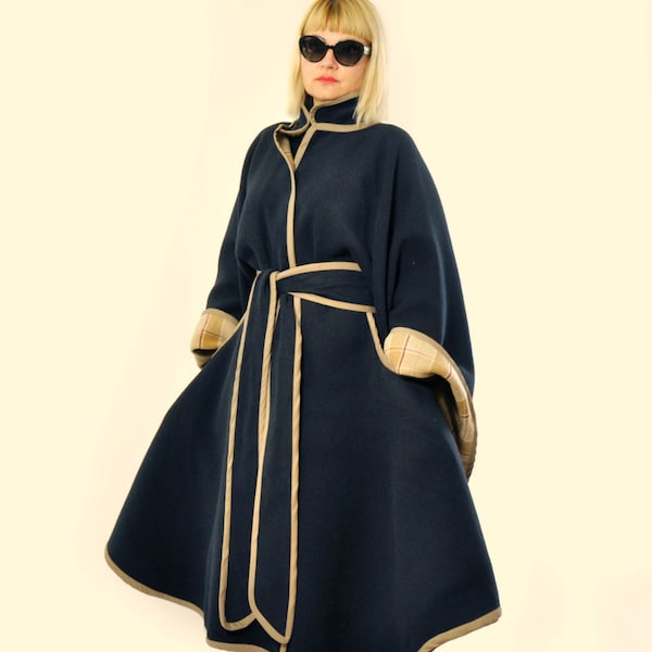 Elegant Black Wool Cape Coat, Luxe Maxi Wrap with Belt, Chic Two-Sided Design, Japanese-inspired Warmth 100% Wool Cloak, Two-Sided Warm Cape