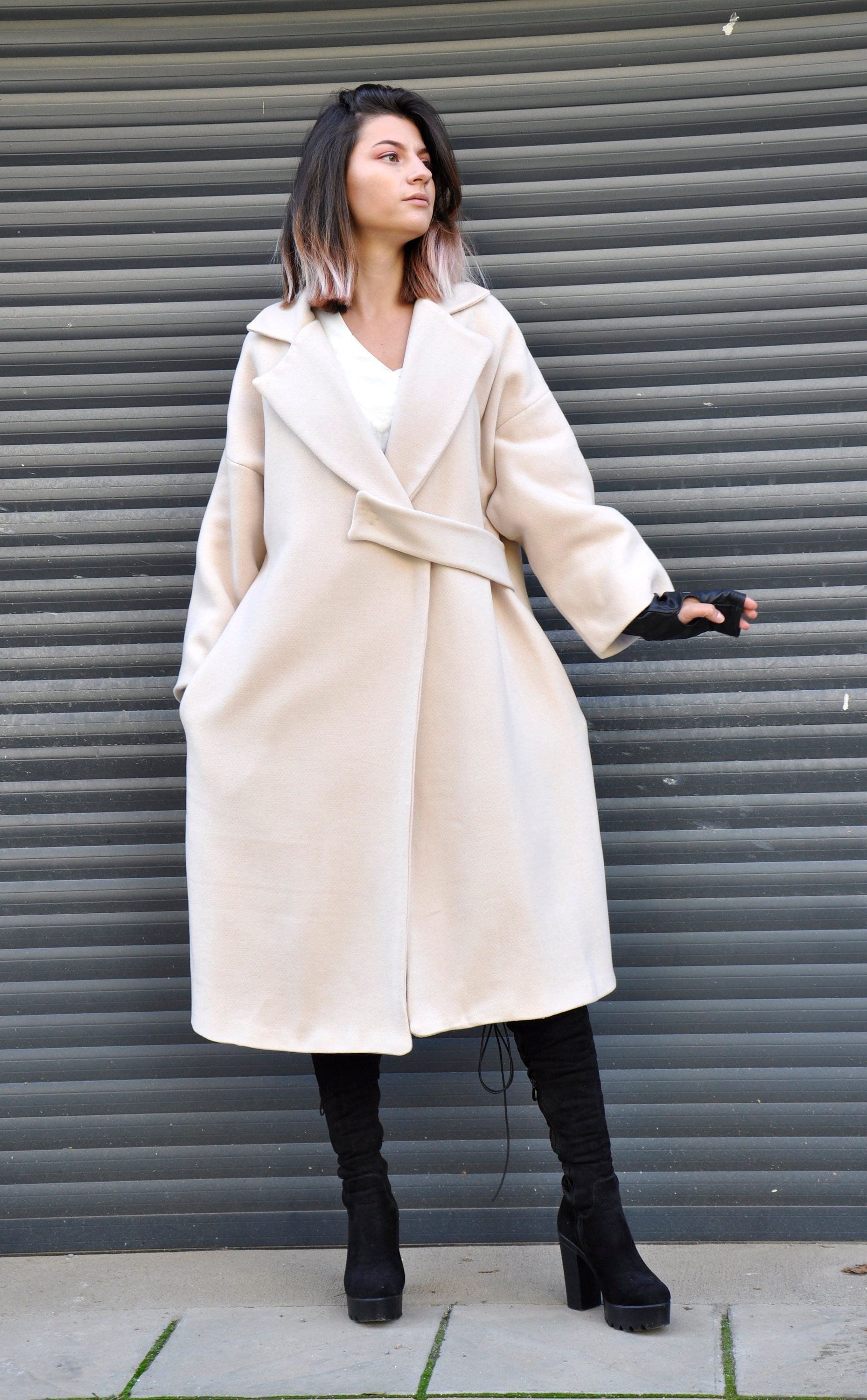Cream colored winter coat discount