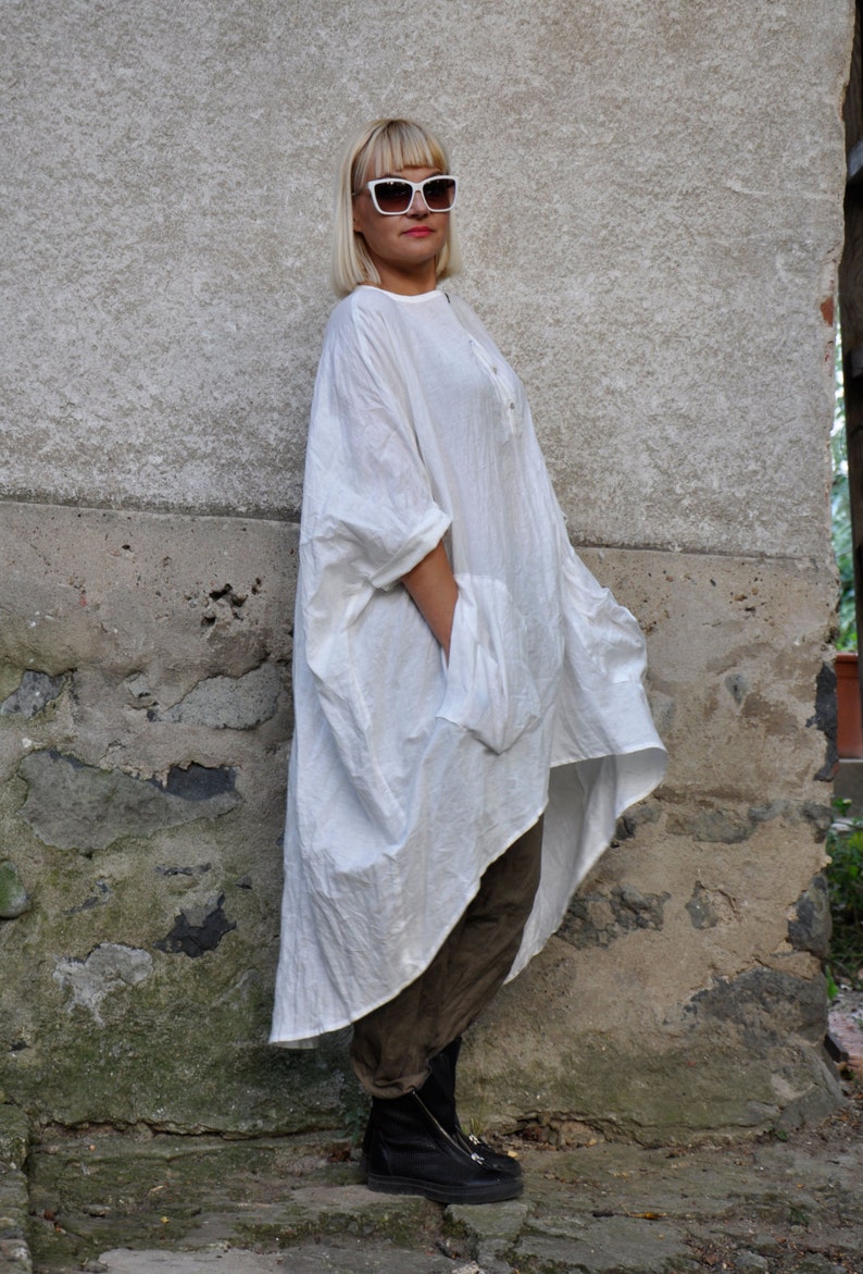 Tunique en lin, Vêtements grande taille, Vêtements en lin, Tunique femme, Tunique chemise, Tunique oversize, Tunique blanche, Chemise en lin blanche, Tunique asymétrique image 3