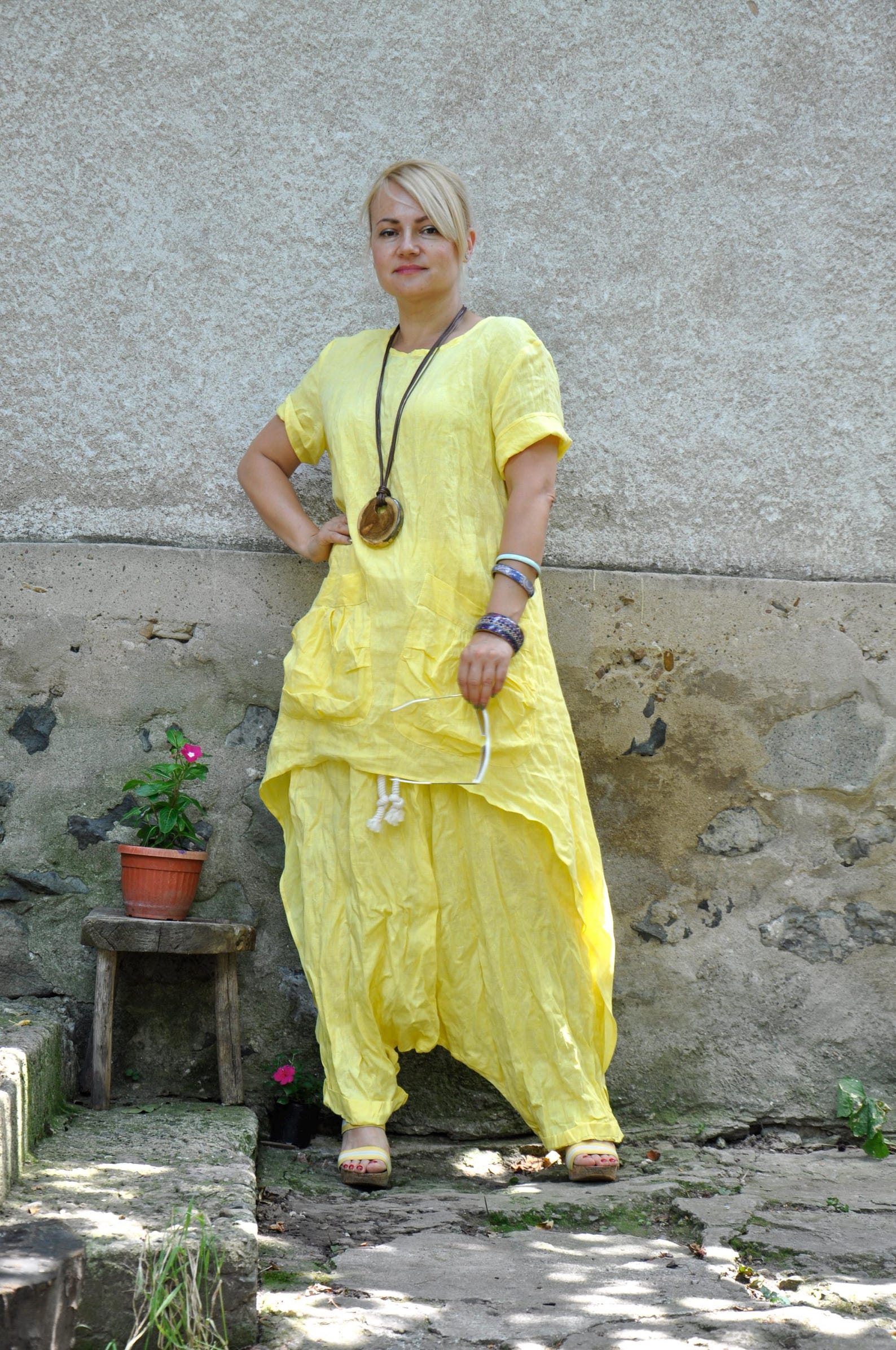 Plus Size Yellow Linen Frayed Edge Short Sleeve Top