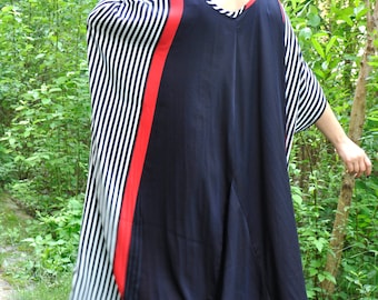 Vestido largo de viscosa a rayas azul marino, hecho a mano, estilo minimalista de verano.