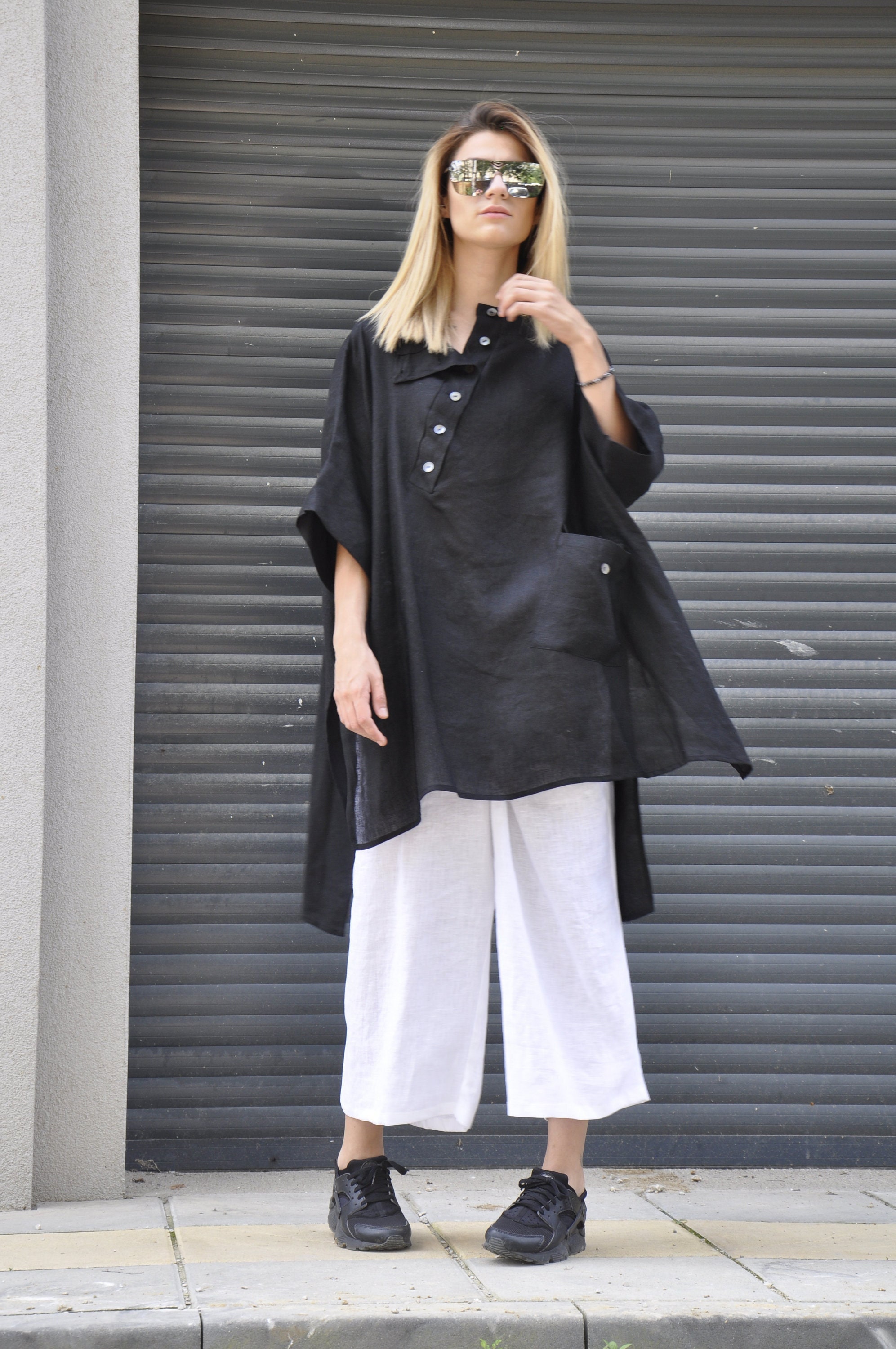 Linen Tops For Women, Plus Size Linen Tunic, Minimalist Tunic Tops, Whimsigoth Clothing, Handmade Item Black Linen Tunic Top, Linen Clothing