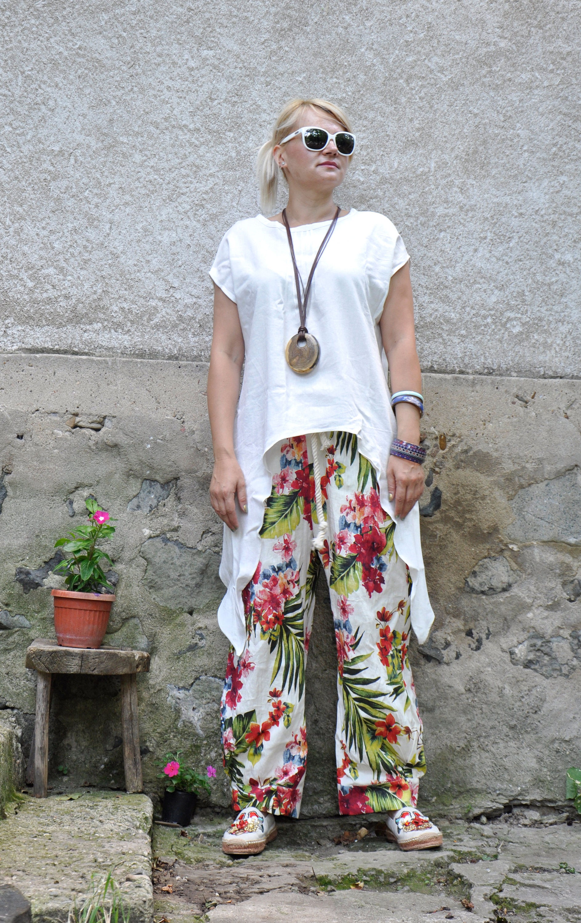 Embroidered Floral Linen Pants