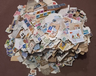 Mixed World Briefmarken Kiloware 1,8kg | Vintage Gebraucht Porto auf Papier | Junk Journal Decoupage Scrapbook Collage Bastelbedarf UK Made