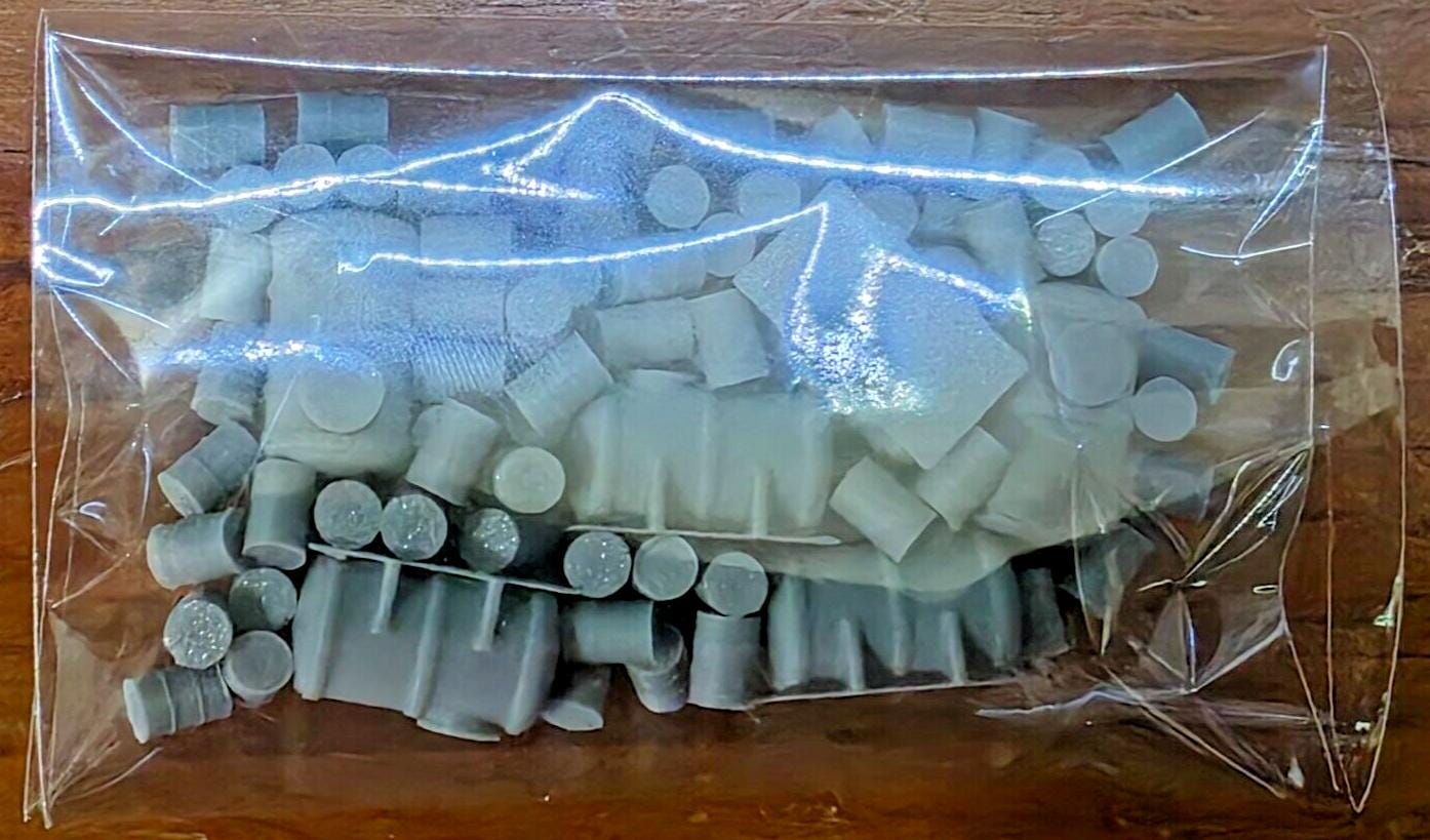 N Gauge 1:148 Scale Oil Drums - 80 Pack Model Railway Scenery - Unpainted - Cavalier