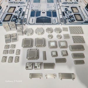 Set Sci-Fi Greebles Kitbash da 28 mm: 42 pannelli di controllo Cyberpunk, interruttori