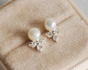 Pearl and Diamante Minimalist Earrings, 925 Silver Pearl Studs, Bridal Pearl Earrings, Wedding Earrings, Diamante and Pearl Stud Earrings