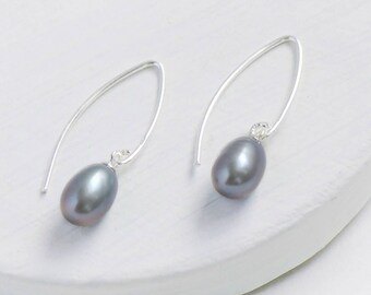 Pendientes largos de perlas grises, elegantes pendientes colgantes de agua dulce grises, pendientes colgantes de perlas grises plateadas, pendientes colgantes de perlas, perlas de novia grises