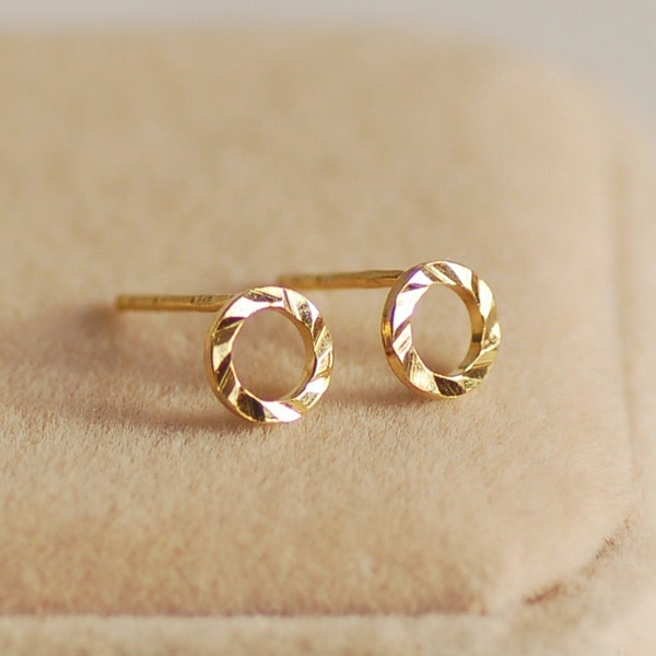 Hammered Gold Open Circle Earrings, Dainty Beaten Hoop Studs, Gold-Plated Open Circle Studs, Minimalist Hammered Gold Loop Stud Earrings,