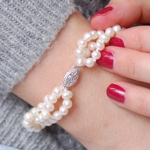 Vintage Style Multi Strand Pearl Bracelet, Twisted Pearl Bracelet, Pearl Cuff Bracelet, Bridal Pearl Bracelet, Three Strand Pearl Bracelet