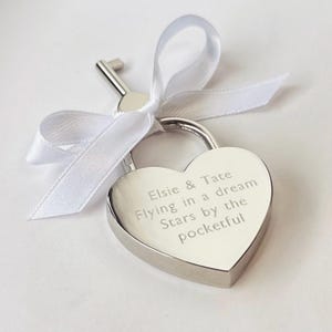 Gegraveerd harthangslot, gepersonaliseerd hangslot, gegraveerd liefdesslot, verlovingshangslot, gepersonaliseerd liefdesslot, Parijs hangslot, gouden hartslot