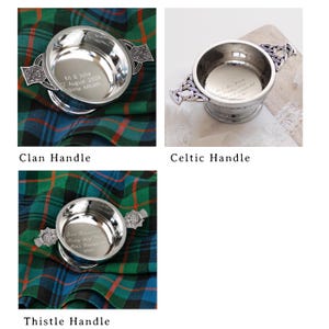 Pode incluir: Tr&ecirc;s ta&ccedil;as de prata com texto gravado e al&ccedil;as decorativas. As ta&ccedil;as est&atilde;o rotuladas como "Clan Handle", "Celtic Handle" e "Thistle Handle". Cada ta&ccedil;a tem um design de al&ccedil;a diferente e est&aacute; sobre um fundo padronizado.