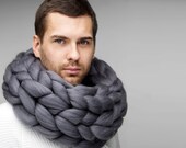 Super chunky infinite scarf. Cowl. Snood. Chunky scarf. Infinite scarf. Big yarn scarf. Merino wool