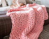 Premium Collection. Ohhio's Grande Punto Large blanket. Chunky blanket. Extra Fine Merino wool