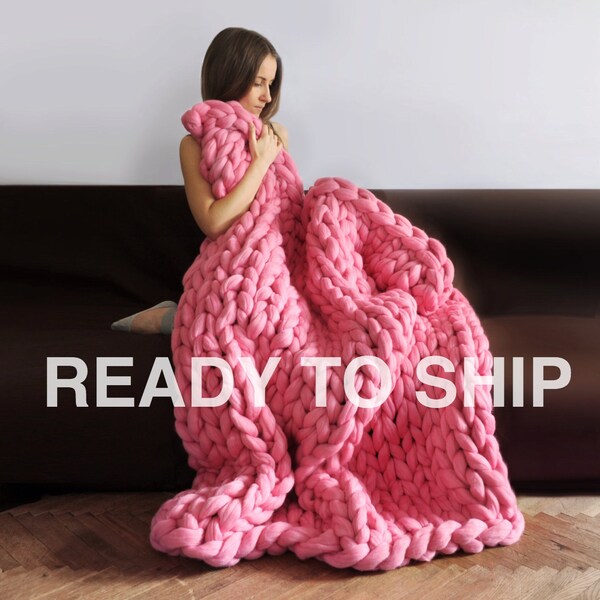 Chunky blanket 40*60 inches. 23 microns merino wool