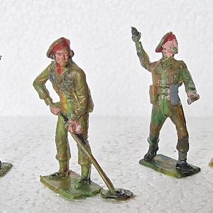 4 x Vintage Airfix Para Troopers geschilderd