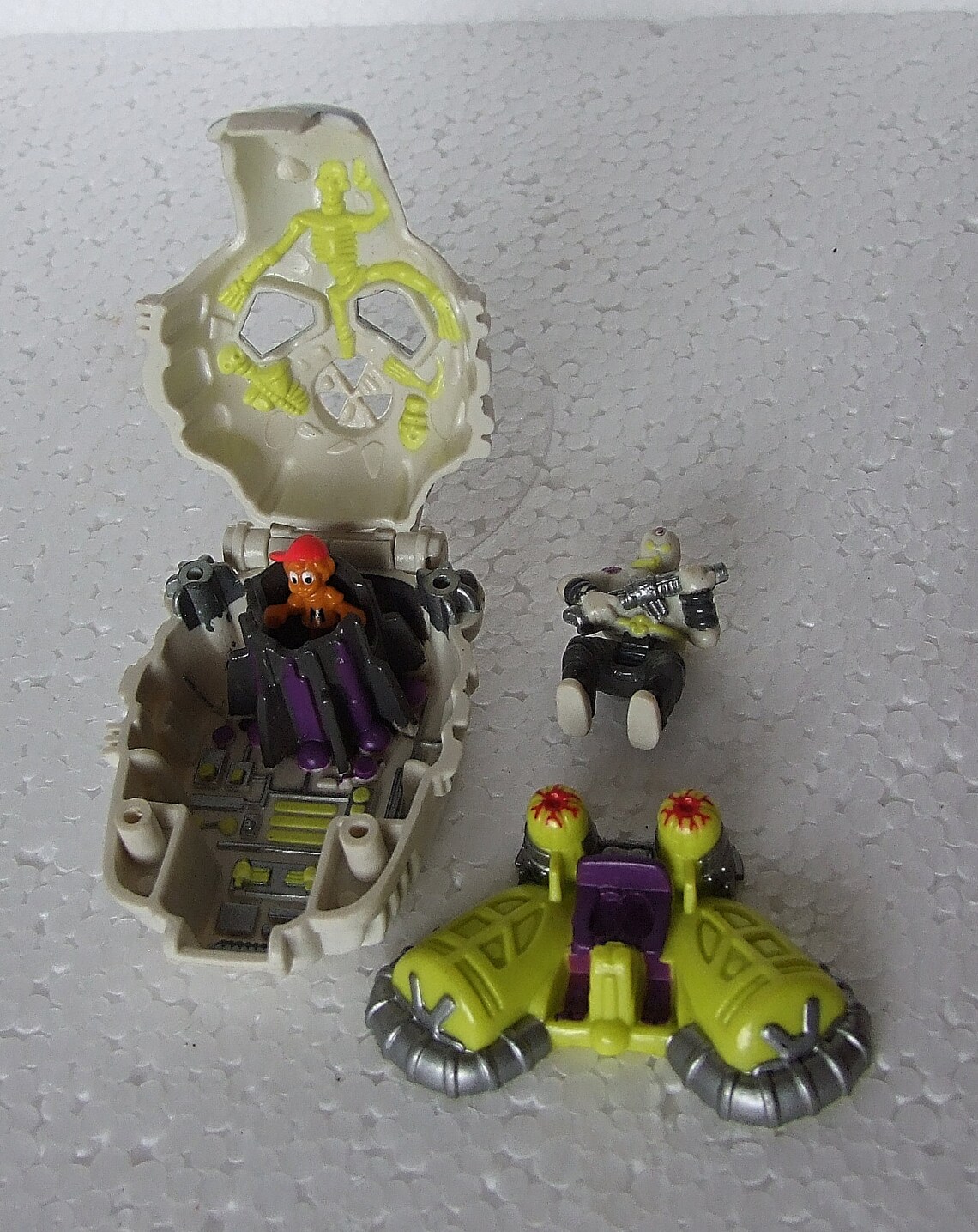 Mighty Max Neutralizes Zomboid Horror Head Playset & Figure, Vintage 90s Bluebird Toy Etsy