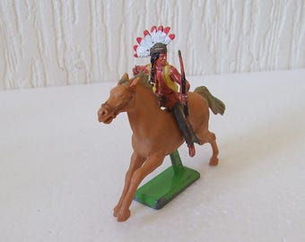 Britains  Vintage Wild West  Mounted Indian With Bow