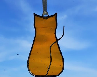 Small stained glass yellow ginger cat suncatcher, cat lover gift, glass ginger cat, little ginger cat, ginger kitten, cat ornament,