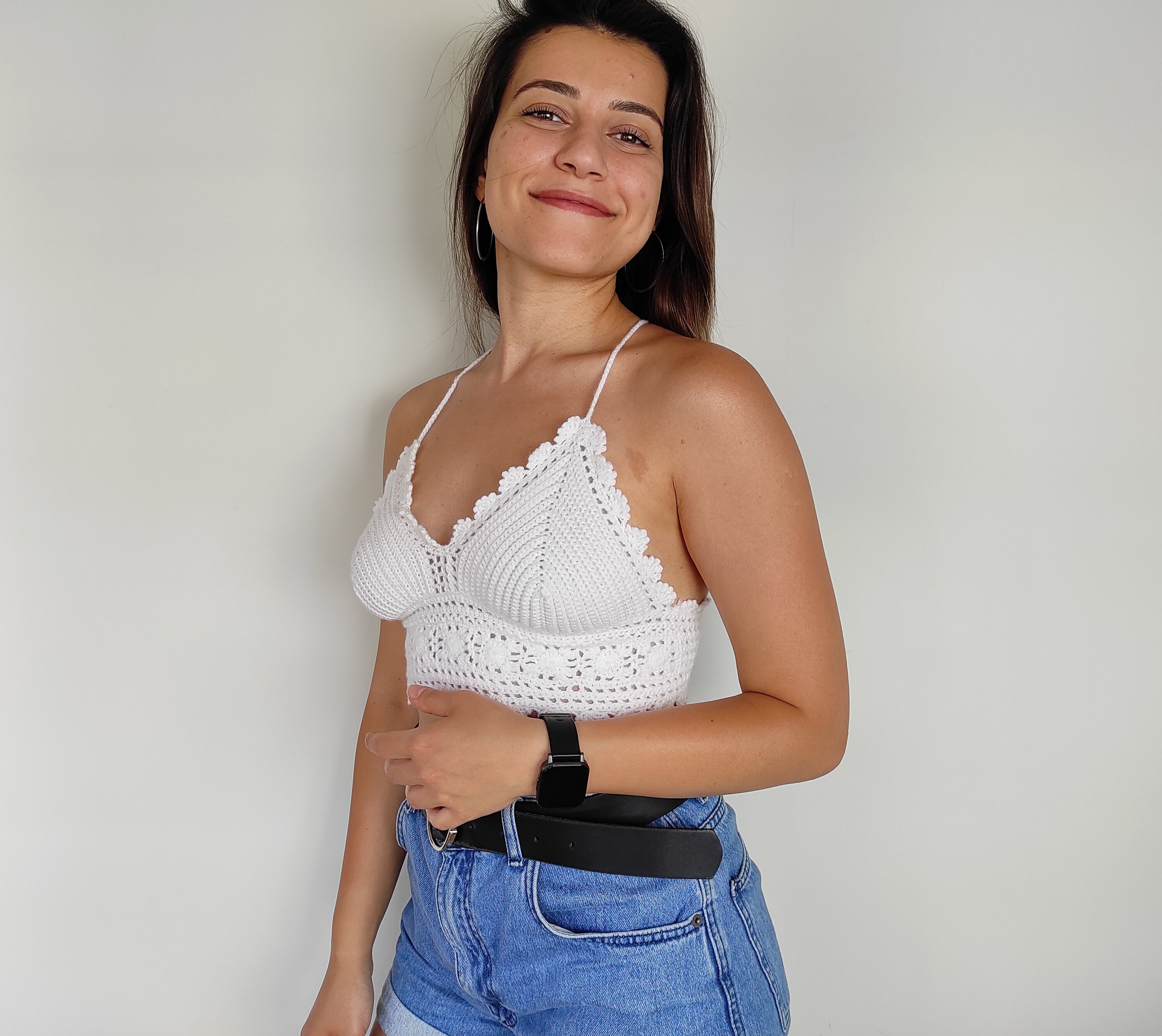 My favorite wearable ever!! White crochet bralette 🤍🤍 : r/crochet