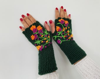 Embroidered Fingerless Gloves for Women, Stumpwork Embroidery, Dark Green Crochet Mittens, Gift for Her, Unique Gifts Women