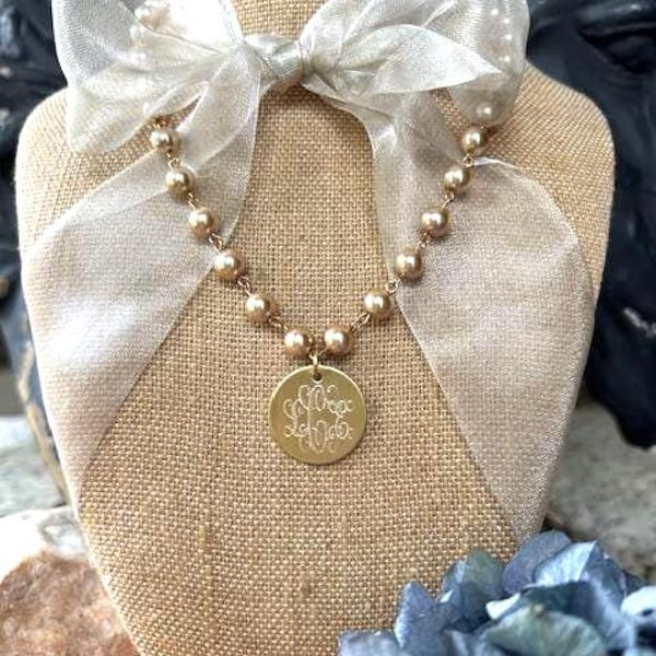 Necklace, pearl, gold, 19", wedding, bridesmaid, personalized (Ole' Pearl Necklace)