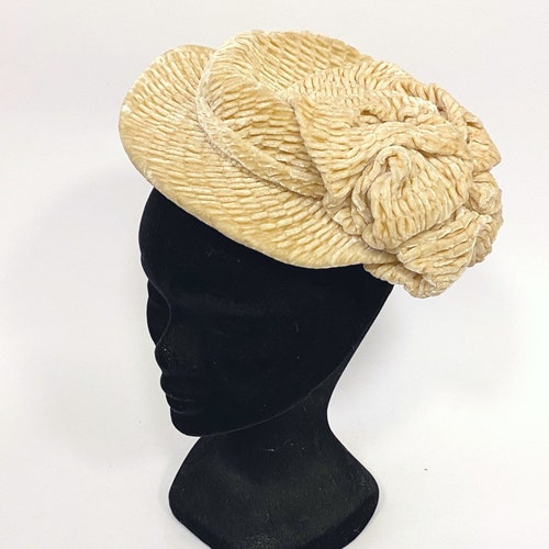 Vintage amazing 1930s wheat velvet silk fascinator shops hat