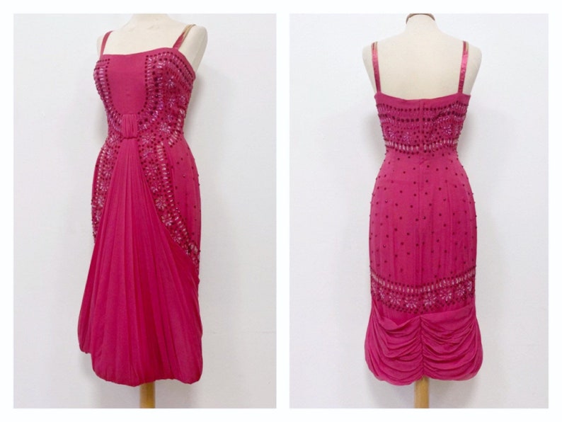 FERCIONI Italian Haute Couture vintage 1950s cyclamen embroidered silk bombshell wiggle cocktail dress - size S/M 