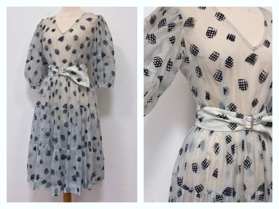 Vintage amazing 1930s 1940s light powder blue shee