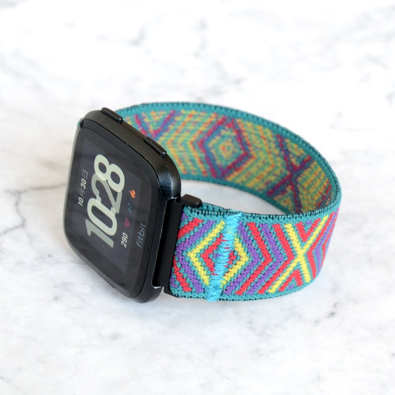 fitbit versa elastic band
