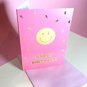 Carte d'anniversaire Happy Face / Carte d'anniversaire Happy Face / Carte de voeux d'anniversaire / Carte d'anniversaire moderne / Carte rose et lilas