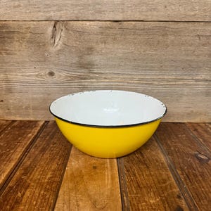 Vintage Enamelware Bowl, Yellow and White Enamelware Bowl, Enamelware Dishes, Yellow Enamelware, Graniteware, Agateware