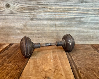 Vintage Door Knobs and Spindle, Vintage Door Hardware, Vintage Architectural Salvage, Vintage Door Knob Set, Vintage Door Handle