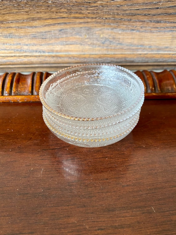 Glass drink coasters discount