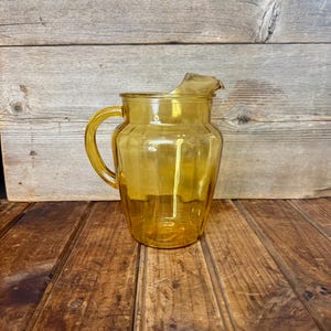 Vintage Anchor Hocking Sprucewood Amber Ribbed Pitcher, Vintage Amber Ribbed Pitcher, Vintage Amber Ice Lip Pitcher