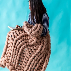 Chunky Knit Blanket, Merino Wool Blanket, Chunky Knit Throw, Wool Blanket, Knitted Blanket, Merino wool Blanket Throw, Arm knitted blanket