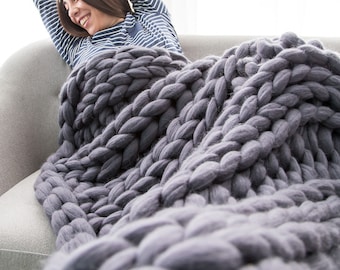 Chunky knit throw blanket, Giant knit blanket made with Merino wool