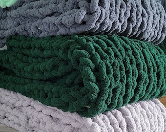 Chunky Knit Chenille Throw Blanket Bedspread