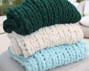 Chunky knit throw blanket made with chenille yarn, Super chunky blanket throw, Christmas blanket