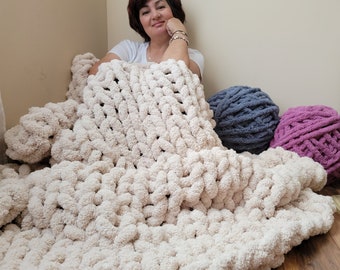 Super Chunky chenille knit blanket, chunky knit blanket, Chenille yarn, Jumbo blanket, Arm knitted blanket throw, Chenille yarn, chunky