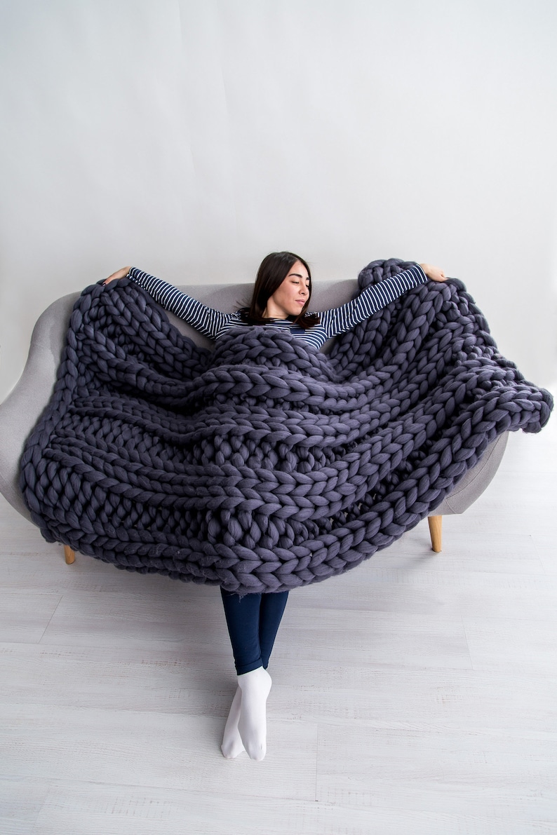 Super chunky knit throw blanket, Chunky knit blanket, Blanket, Throw, Chunky knits, Arm knitted blanket, Merino wool blanket, Wool blanket image 4