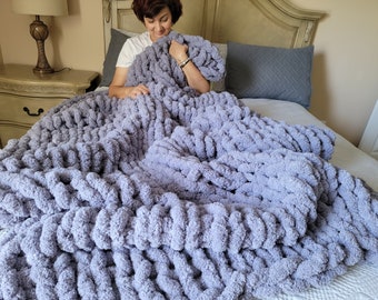 Fluffy Chenille Chunky Blanket Throw, Super chunky knitted blanket, Arm knit blanket made with Chenille yarn, Chenille blanket, bedspread