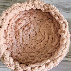 Chenille Chunky Knit Cat Dog Bed, Vegan Yarn Pet Bed image 3