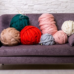 CHUNKY YARN, chunky wool, Merino wool, Arm knitting, Giant yarn, Yarn, Roving , Wool, knitting, Chunky knits, Big Yarn, 21 microns image 3