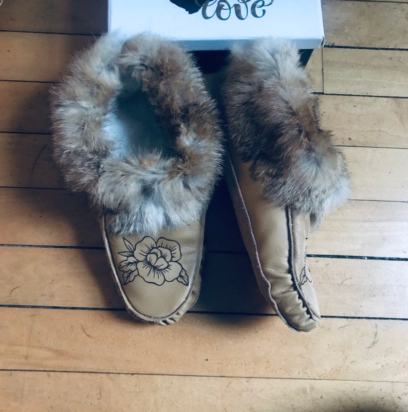 moccasins canada discount code