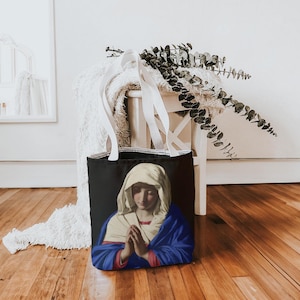 Die Jungfrau im Gebets-Einkaufstasche, marianische Hingabe-Geschenk, katholische Glaubens-basierte Tasche, Jungfrau Maria Kunst, geistige Leinentasche, Geschenk für Mütter