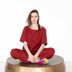 Loose Linen Tunic, Red Linen Top, Womens Clothing, Fall Loungewear, Oversize Linen Blouse, Short Sleeves Top, Women Linen T Shirt