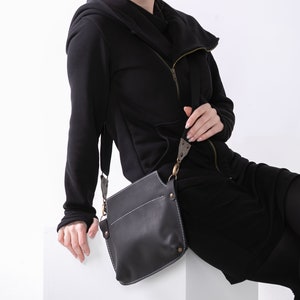 Mini bolso de cuero, bolso bandolera pequeño, bolso de cuero para mujer, bolso de hombro hecho a mano, bolso minimalista, bolso con cremallera, bolso de mano boho, regalo