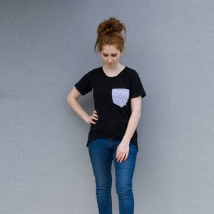 Schwarzes Frühlings-T-Shirt, Frauen-T-Shirt, Kurzarmtop, Übergrößenkleidung, lässiges Tshirt, asymmetrisches Oberteil, Baumwoll-T-Shirt, Navaho-Kleidung
